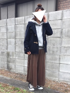 「お団子ヘアー」｜「アイテム（パーカー、グレー系）」を使った、TESCOさん（レディース・157cm）の冬コーディネート