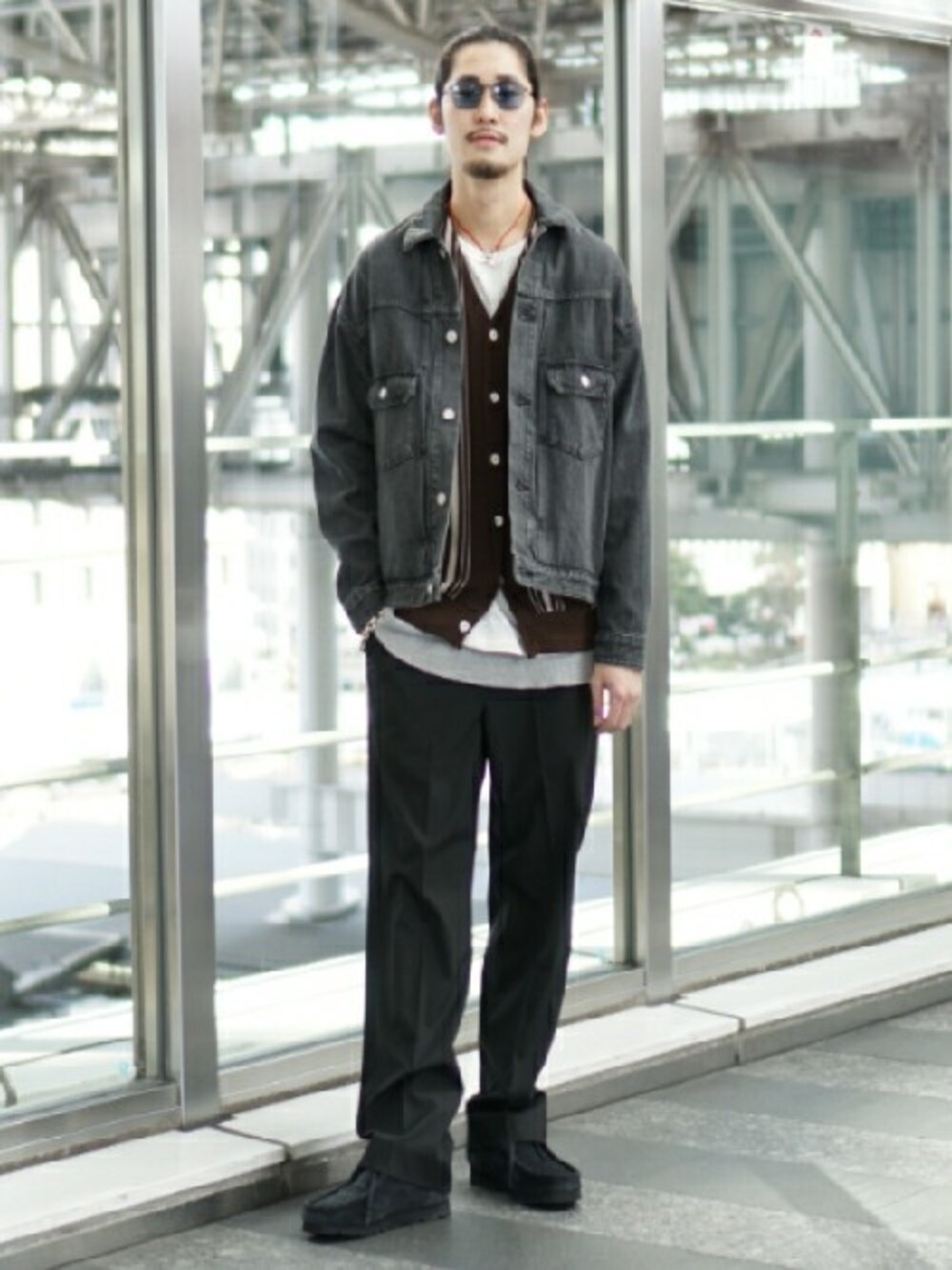 「BEAMSのBEAMS / LOOSE G-jacket（ブルゾン、ブラック系）」を使った、BEAMS MENさん（メンズ・180cm）の春コーディネートの1枚目の写真