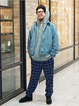 「ブルーコーデ」｜「アイテム（カバーオール）」を使った、BEAMS MENさん（メンズ・177cm）の秋コーディネート