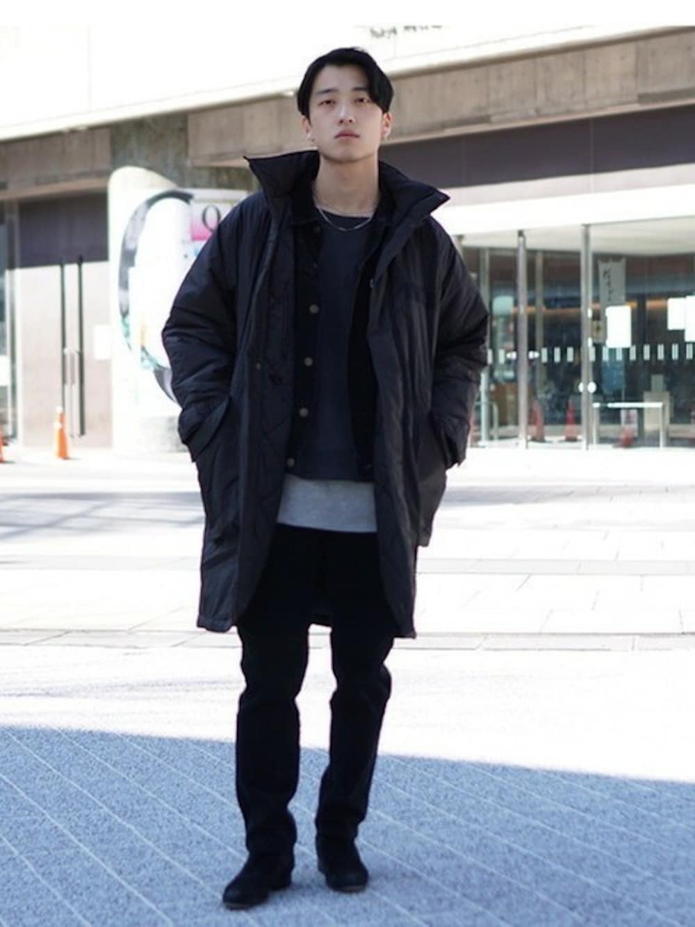 「BEAMSのBEAMS / プリマロフト モッズ コート（モッズコート、ブラック系）」を使った、BEAMS MENさん（メンズ・174cm）の秋コーディネートの1枚目の写真