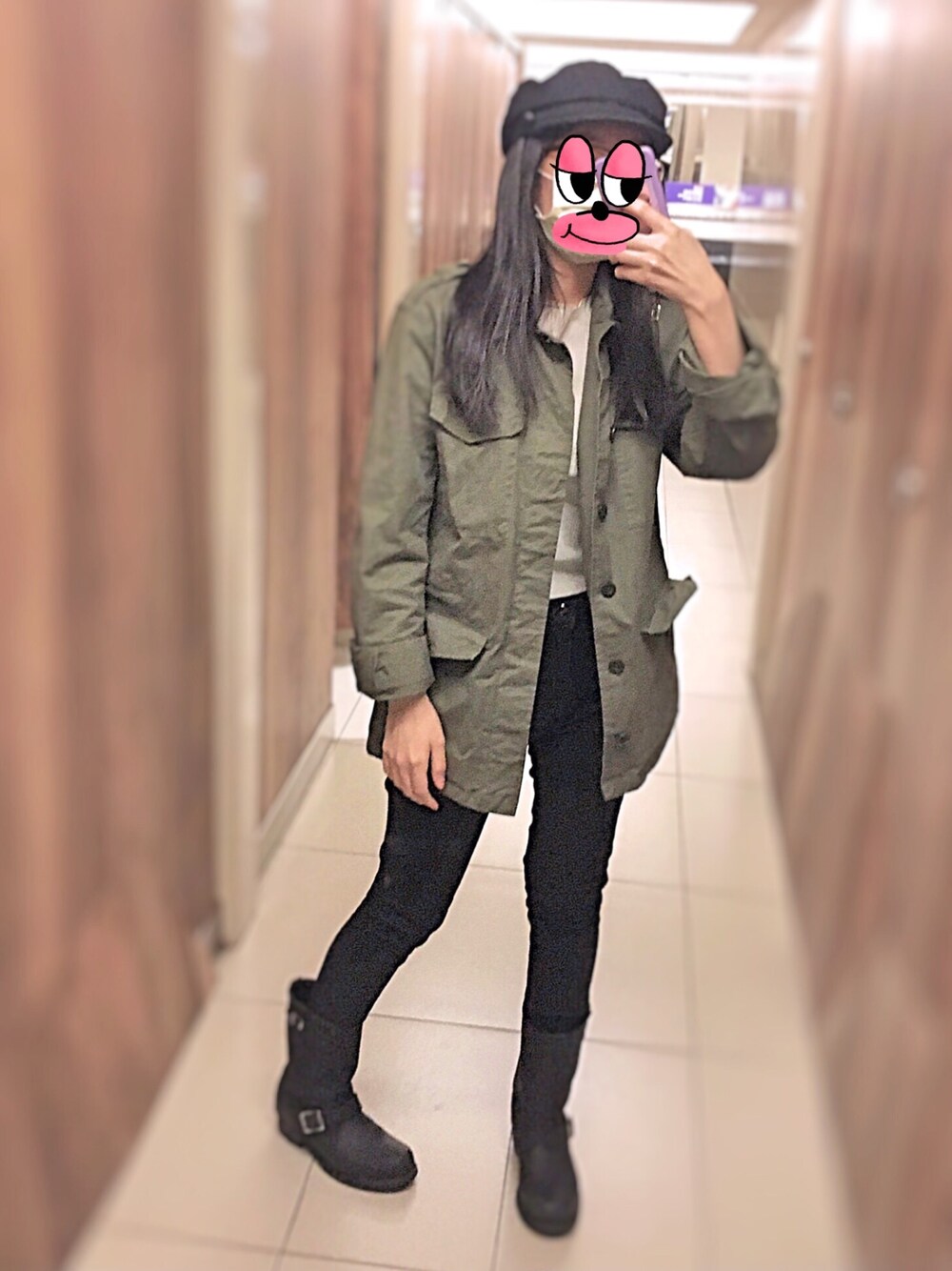 「ZARAのアイテム（ハット、ブラック系）」を使った、hallie.x_xさん（レディース・158cm）の冬コーディネートの1枚目の写真