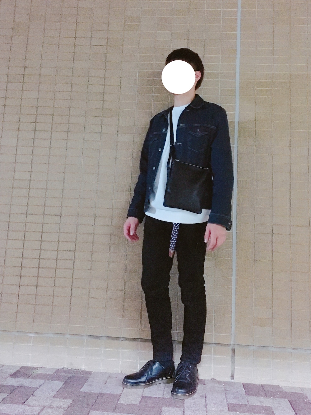 「秋、おしゃれさんと繋がりたい、デニム、大学生、レイジブルー、ジージャン、ユニクロ、LIDnM」｜「Right-onのアイテム（デニムジャケット、ブルー系）」を使った、toshiさん（メンズ・172cm）の秋コーディネートの1枚目の写真