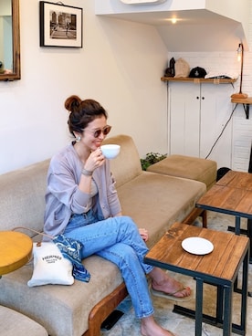 「アイテム（ビーチサンダル、ゴールド系）」を使った、sayakaさん（レディース・160cm）の夏コーディネート