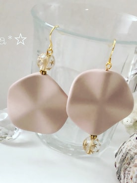 「大ぶりピアス」｜「アイテム（アクセサリー）」を使った、eureca*☆さん（レディース・160cm）の春コーディネート