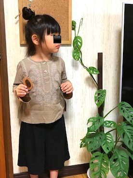 「GAYA（ガヤ）のアイテム」を使った、ききとららさん（キッズ・100cm）の秋コーディネート