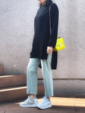 スニーカー シルバー 銀色系 ブランドロゴ コーディネート Zozotown