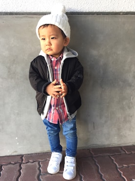 「URBAN RESEARCH DOORS（アーバンリサーチドアーズ）のアイテム（パーカー）」を使った、KG☻さん（キッズ・80cm）の冬コーディネート