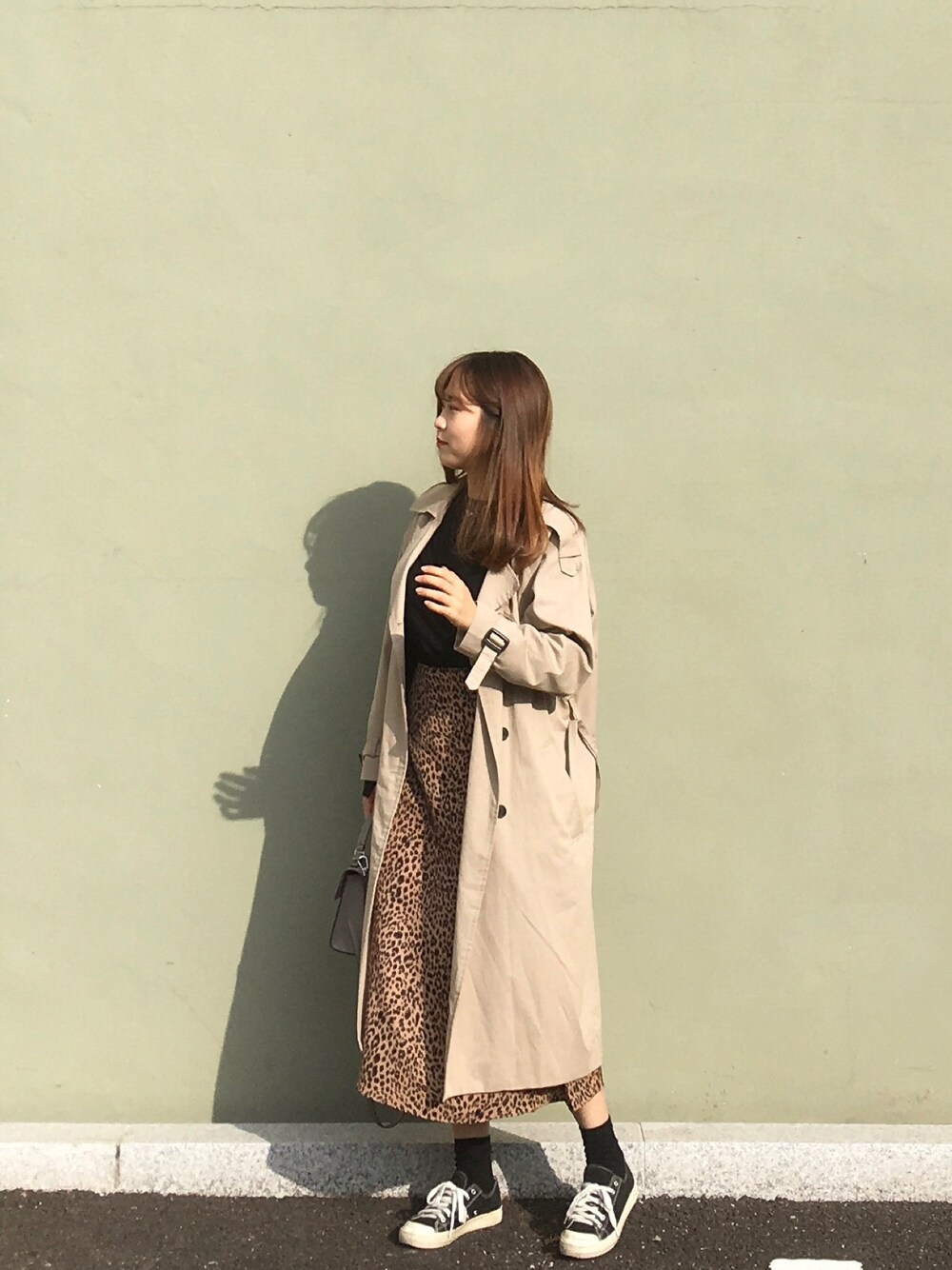 「ootd、fashion、trench coat、韓国ファッション、韓国ブランド、韓国コーデ、春コーデ、コーディネート、トレンチコート、ベージュ」｜「SECRETLABELのアイテム（トレンチコート、ベージュ系）」を使った、_a_tiiiiiiiさん（レディース・158cm）の冬コーディネートの1枚目の写真