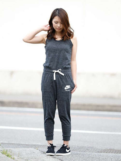 NIKEのサロペット/オーバーオールを使ったレディース人気ファッション