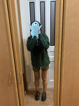 「Design Tshirts Store graniph（デザイン　ティーシャツ　ストア　グラニフ）のアイテム（ジャケット/アウター）」を使った、川芝ミツルさん（レディース・166cm）の冬コーディネート