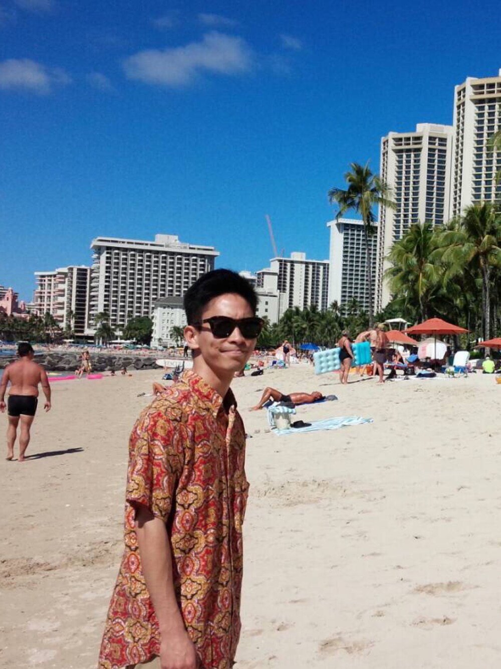 「summer#beach#vintage」｜「MAX PITTIONのアイテム（サングラス、ブラウン系）」を使った、c.seijiさん（メンズ・165cm）の夏コーディネートの1枚目の写真
