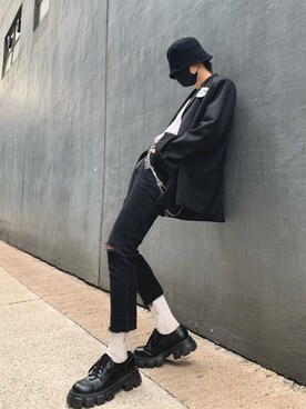 「PRADA（プラダ）のアイテム（その他シューズ）」を使った、LuxuryMeさん（メンズ・178cm）の冬コーディネート