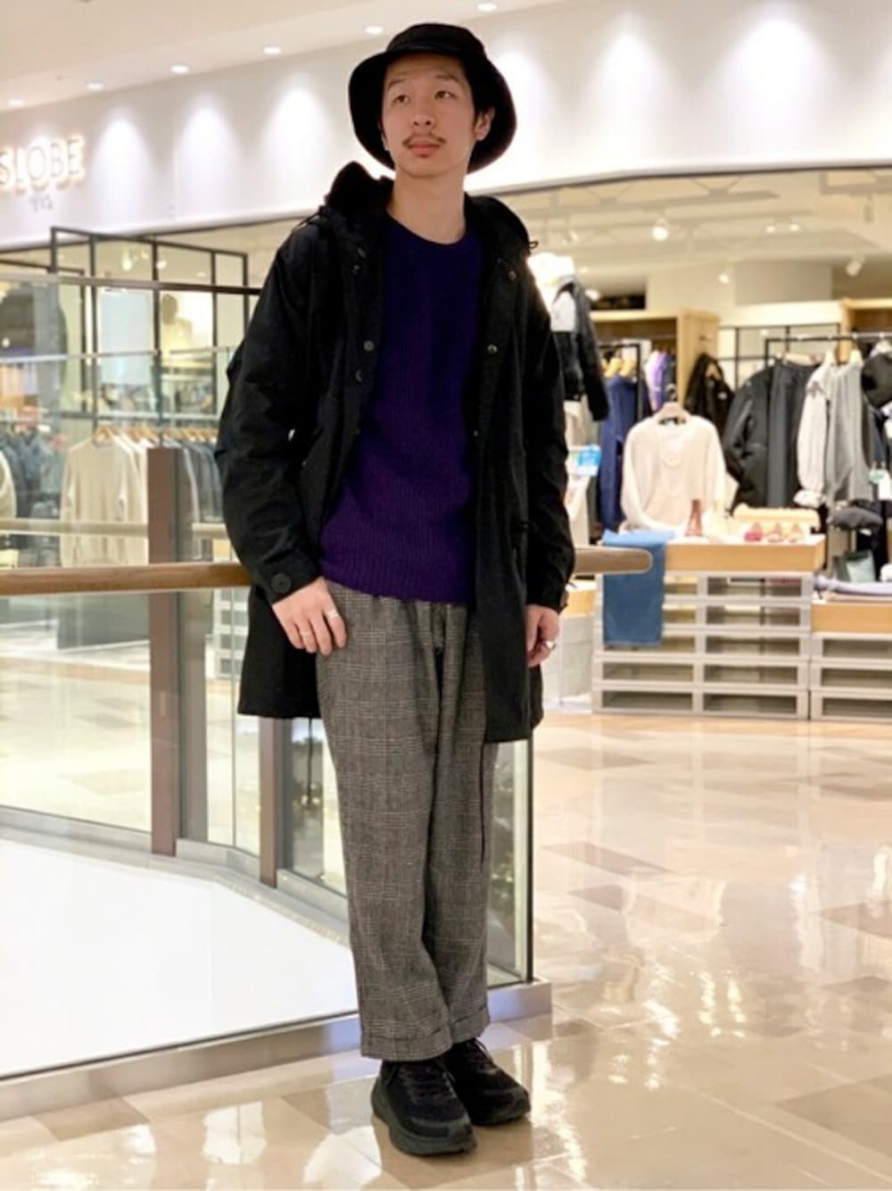 「モッズコート、チェックパンツ、ユニセックス、グラミチ、秋アウター、冬アウター、417 EDIFICE」｜「gimの◆【GIM / ジム】417別注トスカーナラム アゼラグランクルー（ニット/セーター、パープル系）」を使った、TOGOさん（メンズ・173cm）の秋コーディネートの1枚目の写真