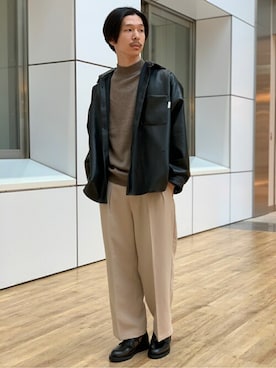 「カシミヤ」｜「アイテム（シューズ）」を使った、TOGOさん（メンズ・173cm）の秋コーディネート