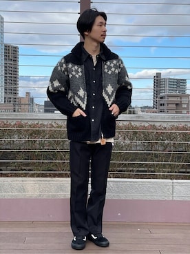 「デニムシャツ」｜「アイテム（その他アウター）」を使った、TOGOさん（メンズ・173cm）の秋コーディネート