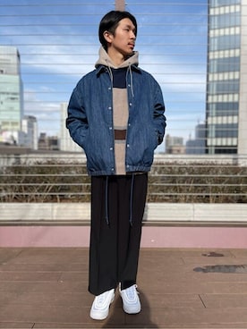 「ボーダーニット」｜「アイテム（スニーカー）」を使った、TOGOさん（メンズ・173cm）の冬コーディネート