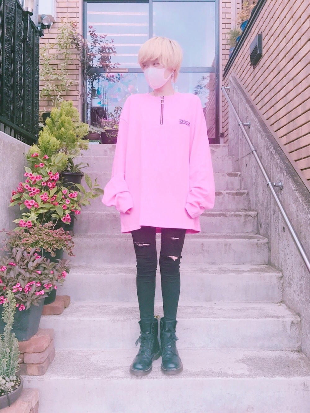 「韓国ファッション、韓国ブランド、韓国、charm's」｜「charm'sのアイテム（トップス、ピンク系）」を使った、☁︎ じょるち ☁︎さん（レディース・157cm）の夏コーディネートの1枚目の写真