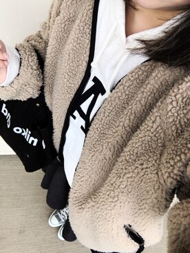 「スニーカー好きと繋がりたい」｜「アイテム（ブルゾン）」を使った、erer6さん（レディース・159cm）の春コーディネート