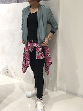 「あつぞこスニーカー」｜「アイテム（ジャケット/アウター）」を使った、ナガヤマサンさん（レディース・155cm）の春コーディネート
