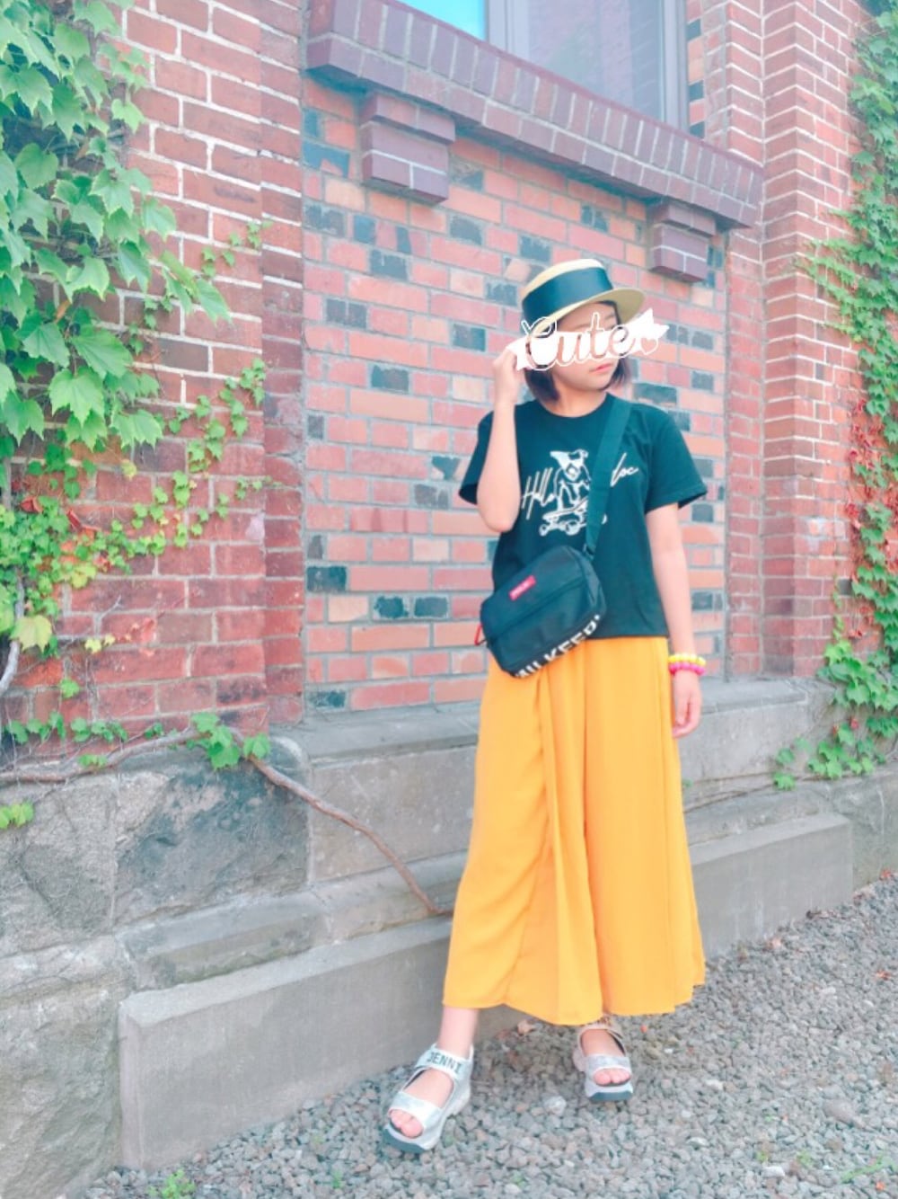 「ＢＬＯＣ、UNIQLO、MILKFED.、jc、中学生、おしゃれさんと繋がりたい、スポーツサンダル、ワイドパンツ」｜「BLOCのアイテム（Tシャツ/カットソー、ブラック系）」を使った、こいのきさん♡さん（レディース・155cm）の夏コーディネートの1枚目の写真