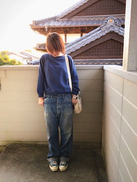 「VINTAGE（ヴィンテージ）のアイテム（スウェット、ブルー系）」を使った、リコリスさん（レディース・158cm）の冬コーディネート