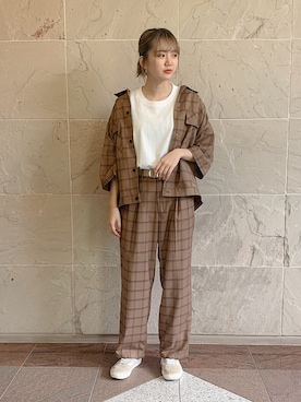 「JUNRED（ジュンレッド）のアイテム（パンツ）」を使った、shioriさん（レディース・164cm）の春コーディネート