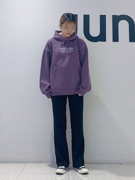 「JUNRED（ジュンレッド）のアイテム（パーカー）」を使った、shioriさん（レディース・164cm）の秋コーディネート