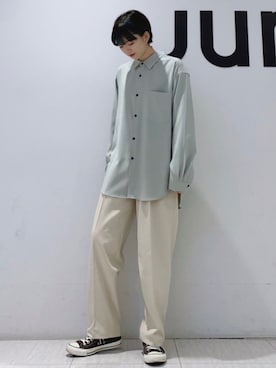 「JUNRED（ジュンレッド）のアイテム（スラックス）」を使った、shioriさん（レディース・164cm）の冬コーディネート