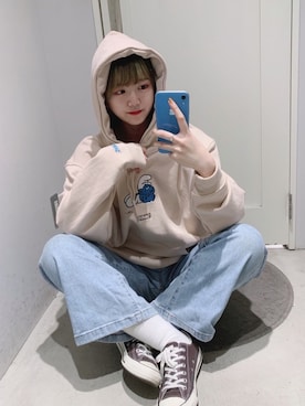 「JUNRED（ジュンレッド）のアイテム（パーカー）」を使った、shioriさん（レディース・164cm）の春コーディネート
