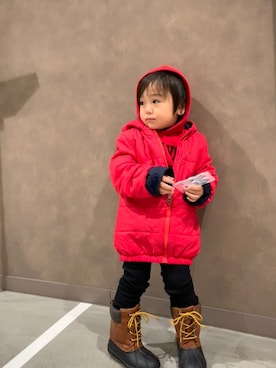 「TOMMY HILFIGER（トミーヒルフィガー）のアイテム（ジャケット/アウター）」を使った、riko2673さん（キッズ・90cm）の冬コーディネート