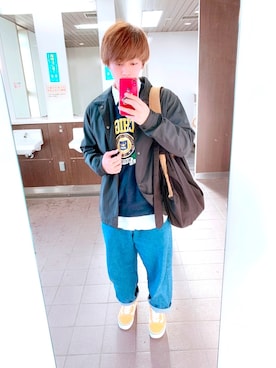 「チャイハネ（チャイハネ）のアイテム（ショルダーバッグ）」を使った、あさん（メンズ・170cm）の秋コーディネート