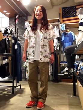 「BEN DAVIS（ベンデイビス）のアイテム（パンツ）」を使った、SAYAKAさん（レディース・159cm）の春コーディネート