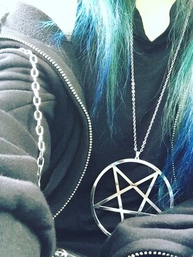 「KILL STAR（キルスター）のアイテム（トップス）」を使った、Saoriさん（レディース・153cm）の春コーディネート