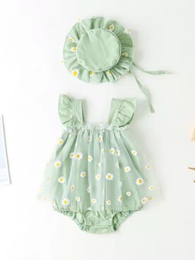 「アイテム（ロンパース、グリーン系）」を使った、Little.cさん（キッズ・80cm）の春コーディネート