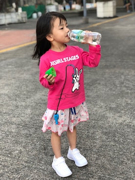 「PETIT BATEAU（プチバトー）のアイテム（スカート）」を使った、YuriFannyKitさん（キッズ・100cm）の冬コーディネート