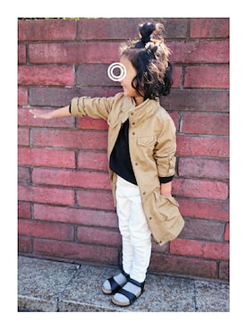 「サンダルに靴下」｜「アイテム（トレンチコート）」を使った、kohaaaさん（キッズ・110cm）の春コーディネート