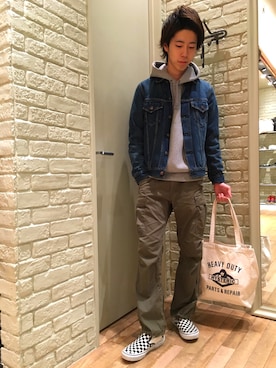 TAKUMAさん(メンズ・176cm)の春コーディネート