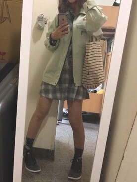 「ワーク」｜「アイテム（財布/小物）」を使った、Guaさん（レディース・157cm）の秋コーディネート
