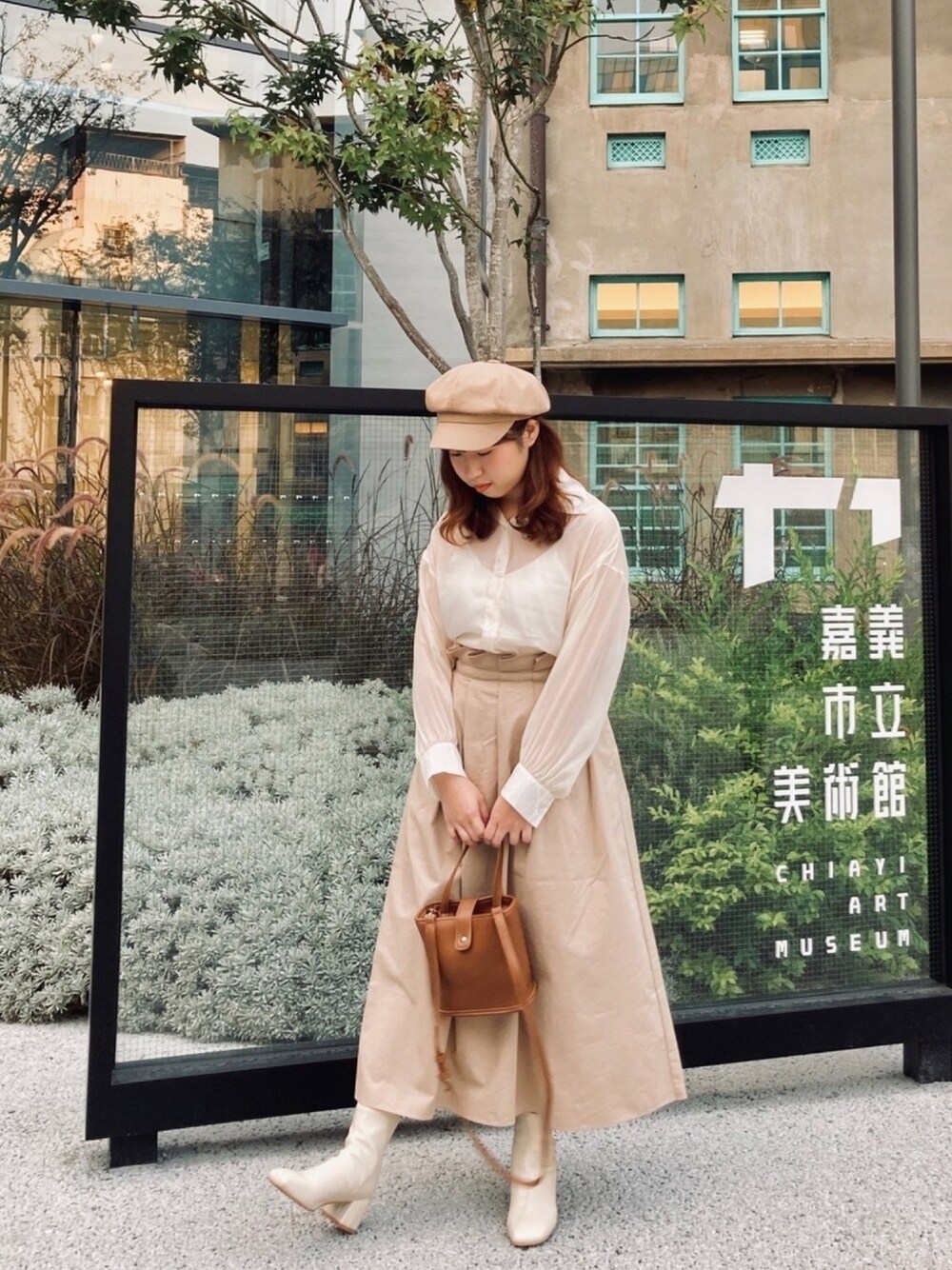 「ootd、Meier.Q、大地色、beige、khaki」｜「MEIER.Qのアイテム（スカート、ベージュ系）」を使った、pipipigmeowさん（レディース・158cm）の冬コーディネートの1枚目の写真