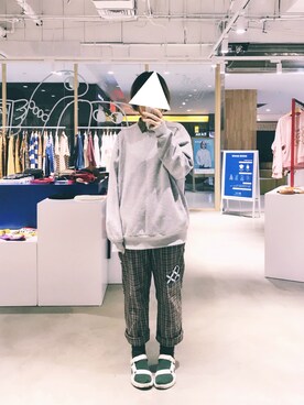 「TYAKASHAのアイテム（パンツ）」を使った、Tokiさん（レディース・164cm）の秋コーディネート