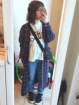 「e.r.g*（イーアールジー）のアイテム（パンツ）」を使った、Sayuさん（レディース・153cm）の春コーディネート