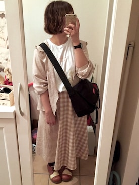「スカラップ」｜「アイテム（メッセンジャーバッグ）」を使った、Sayuさん（レディース・153cm）の秋コーディネート