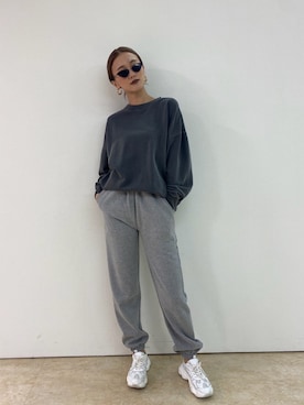 「シャギー」｜「アイテム（スウェット）」を使った、miho_matsuishiさん（レディース・163cm）の秋コーディネート