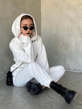 「厚底ブーツ」｜「アイテム（パーカー）」を使った、miho_matsuishiさん（レディース・163cm）の秋コーディネート