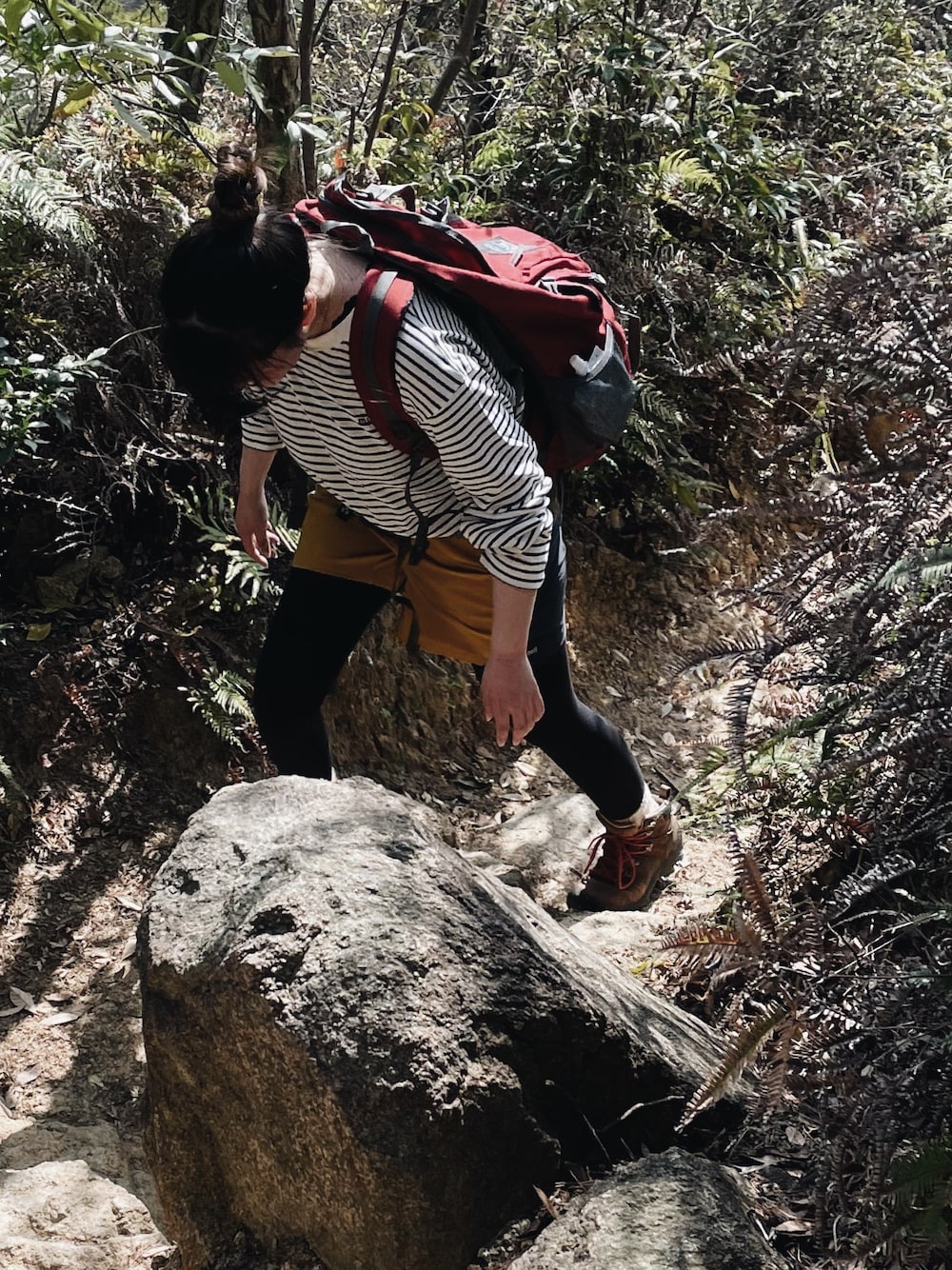 「登山、山ガール、山登り、登山コーデ、mont-bell、山登りスタイル、アウトドアスタイル、アウトドア」｜「KEENのKEEN PYRENEES W (SYRUP)（スニーカー、ブラウン系）」を使った、３９さん（レディース・160cm）の春コーディネートの1枚目の写真