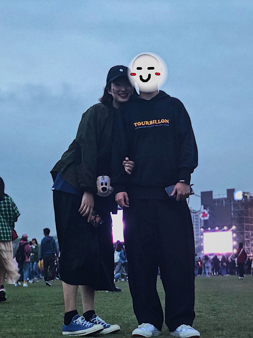 「街头搭配、工装、converse、黑白搭配」｜「CONVERSEのアイテム（その他シューズ、ブラック系）」を使った、RayTsuiさん（メンズ・171cm）の春コーディネートの1枚目の写真