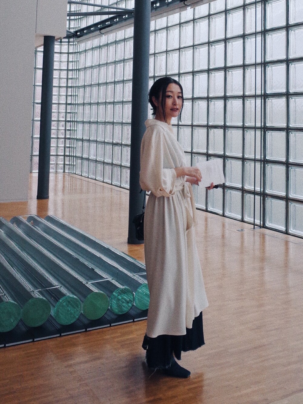 「USED(Sister)のアイテム（ワンピース/ドレス、ホワイト系）」を使った、小林布結里さん（レディース・165cm）の夏コーディネートの1枚目の写真