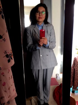 「ZARA（ザラ）のアイテム（テーラードジャケット、グレー系）」を使った、いきものの聖絵さん（レディース・163cm）の冬コーディネート