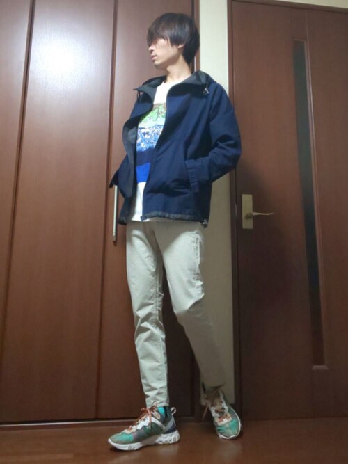 派手スニーカー の人気ファッションコーディネート Sciaky