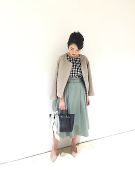 「バック」｜「アイテム（ノーカラージャケット）」を使った、yumi.techichiさん（レディース・163cm）の春コーディネート